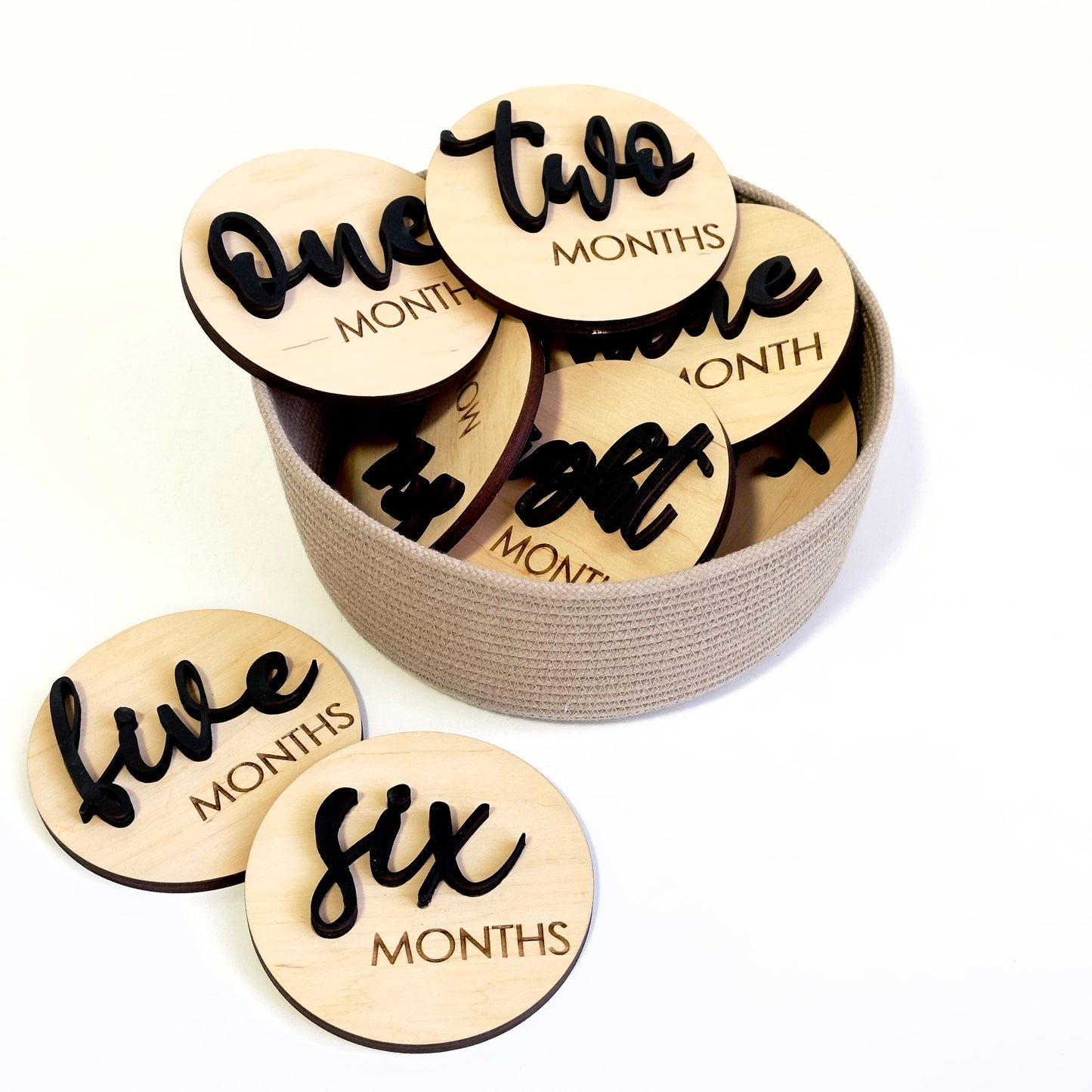 Hello World Monthly Sign, New Mom Gift, Baby Shower Gift, Milestone Discs, Baby Monthly Sign Set, Baby Announcement, Monthly Photo Markers
