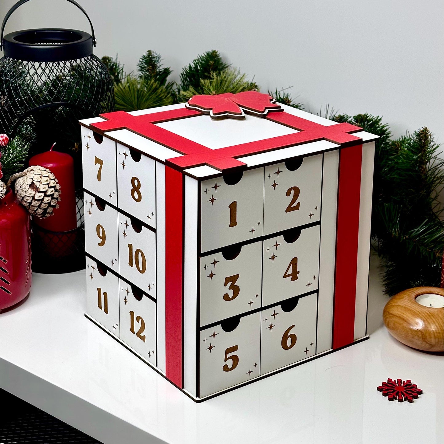 Plaid Christmas Advent Calendar – Personalized Wooden Countdown