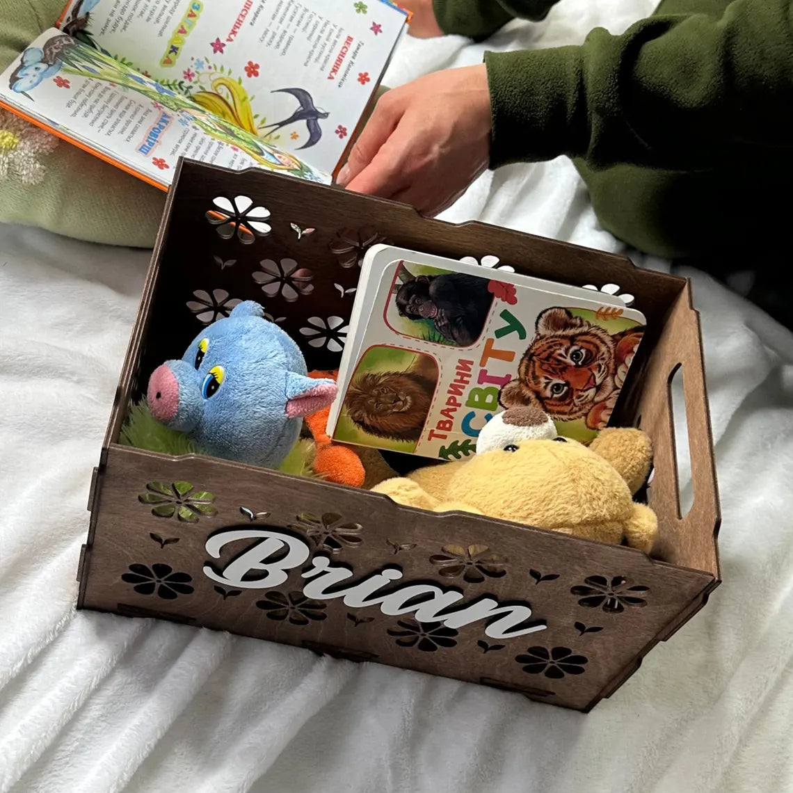 Gift box with plush toys and books, personalized 